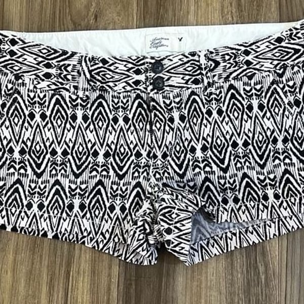 American Eagle Outfitters Black & White Geometric Tribal Print Midi Shorts