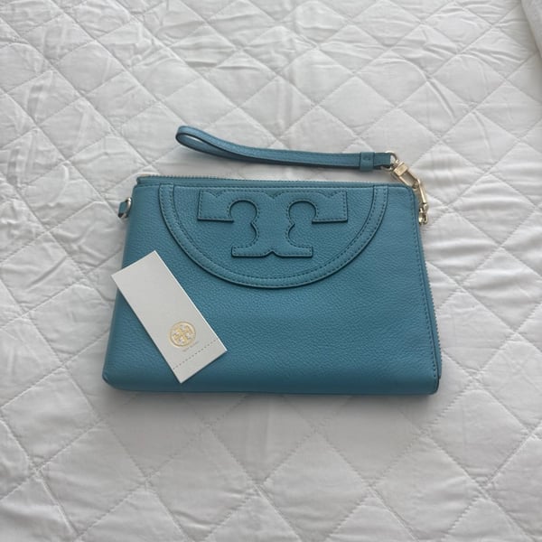 Tory Burch All-T Large Wristlet Juniper Berry OS