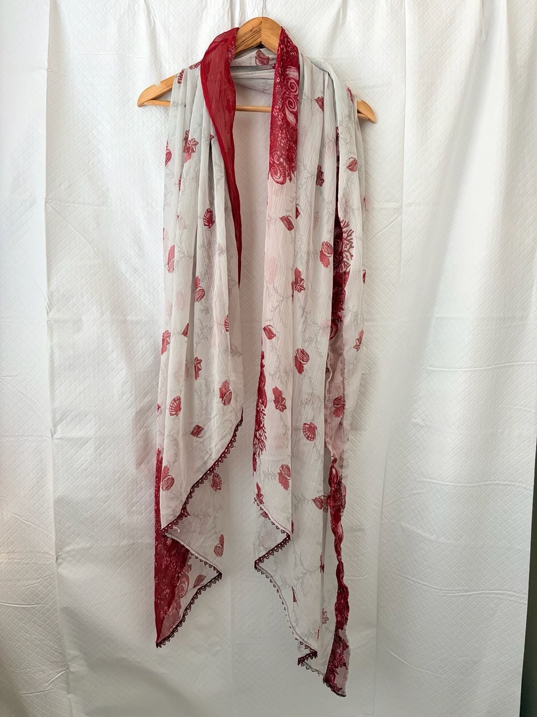Shein Red Coral & Seashell Print Scarf with Lace Trim 1