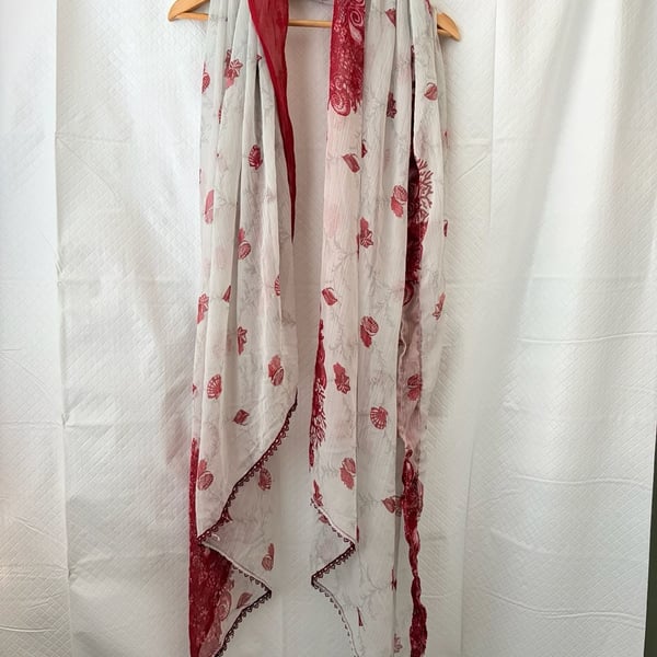 Shein Red Coral & Seashell Print Scarf with Lace Trim