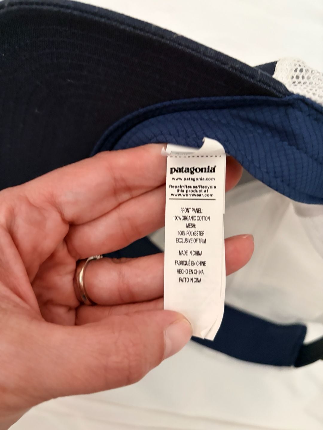 Patagonia P-6 Logo Trucker Hat Navy Blue/White One Size 7