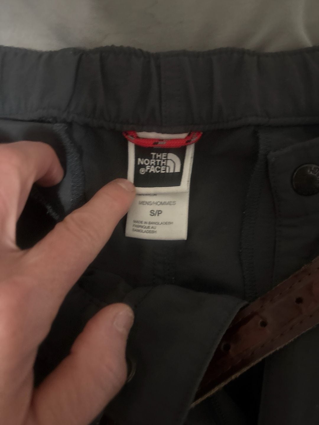 The North Face Men's Grey Cargo Shorts Size Small 3