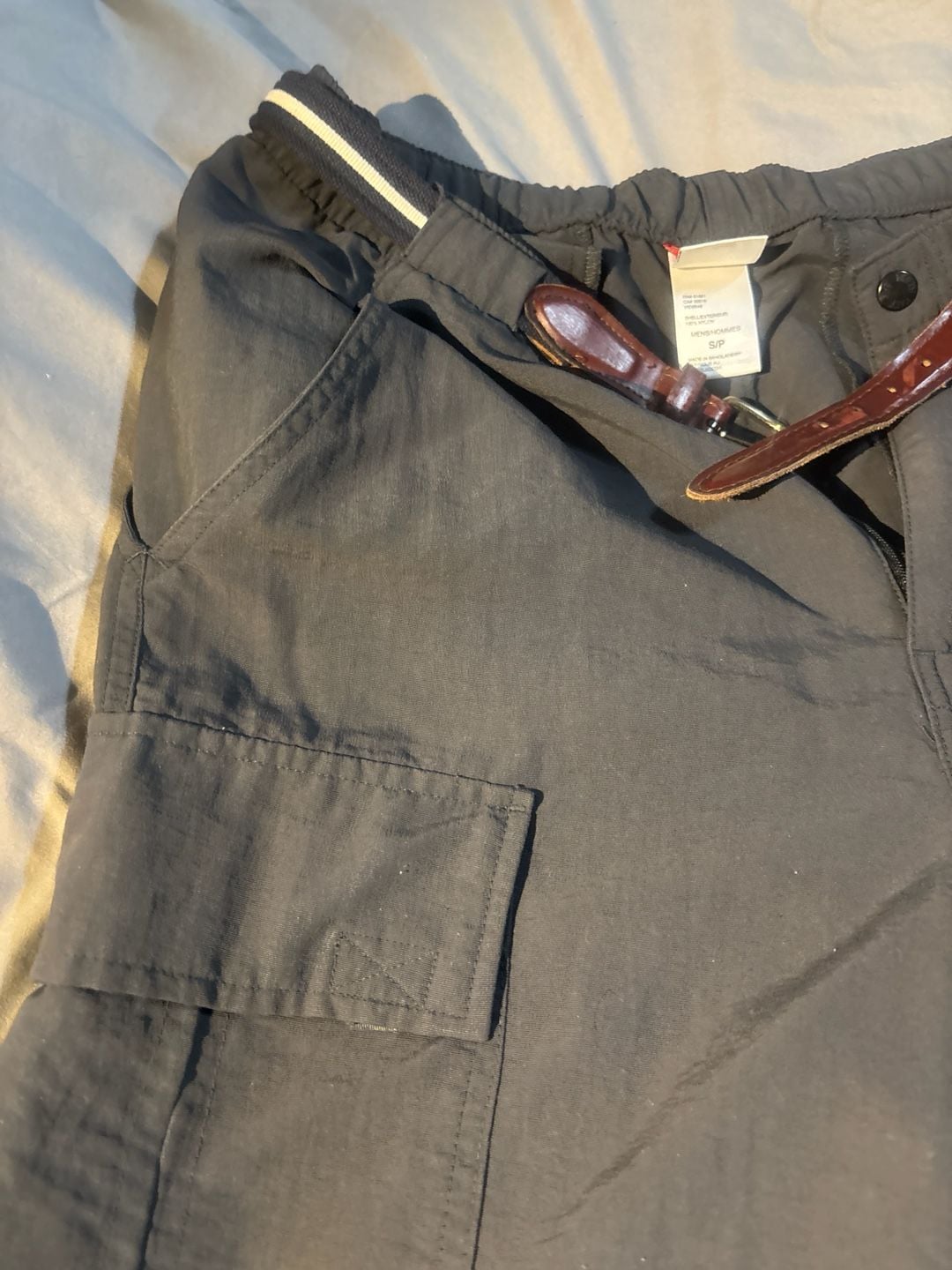 The North Face Men's Grey Cargo Shorts Size Small 6
