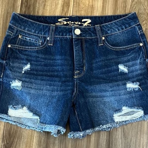 Seven7 Distressed Denim Shorts with Frayed Hem Size 6