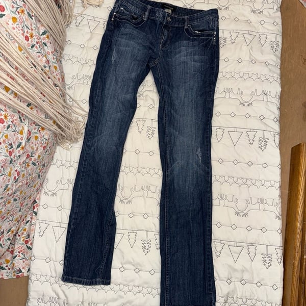 White House Black Market Blanc Glamorous Bootcut Jeans Size 4R
