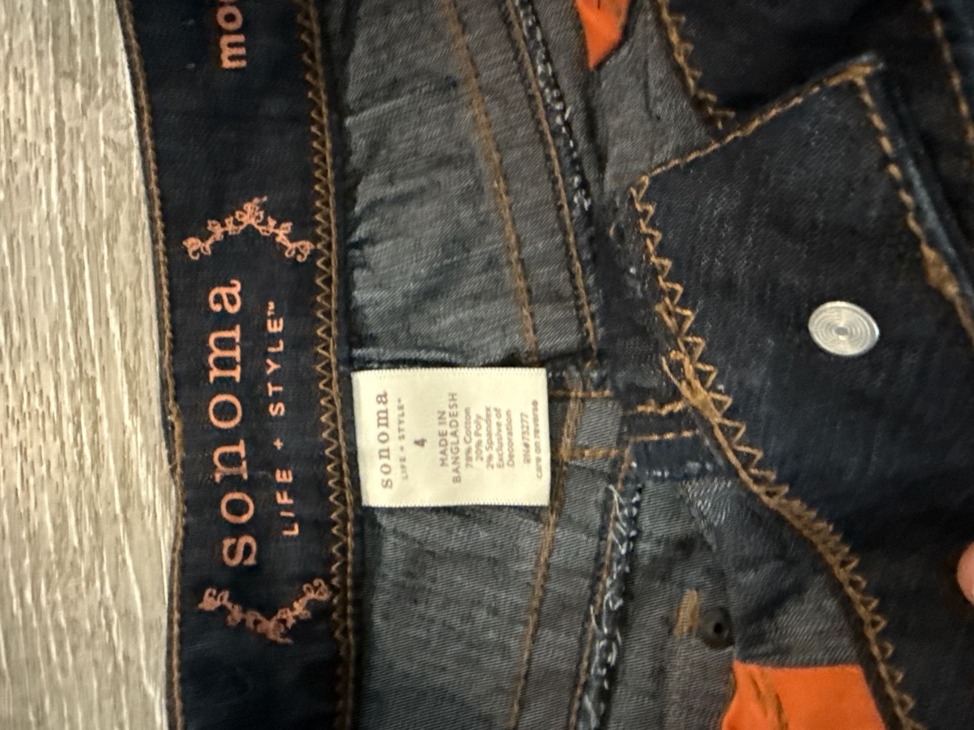 Sonoma Life + Style Modern Short Dark Wash Denim Shorts with Belt Size 4 14
