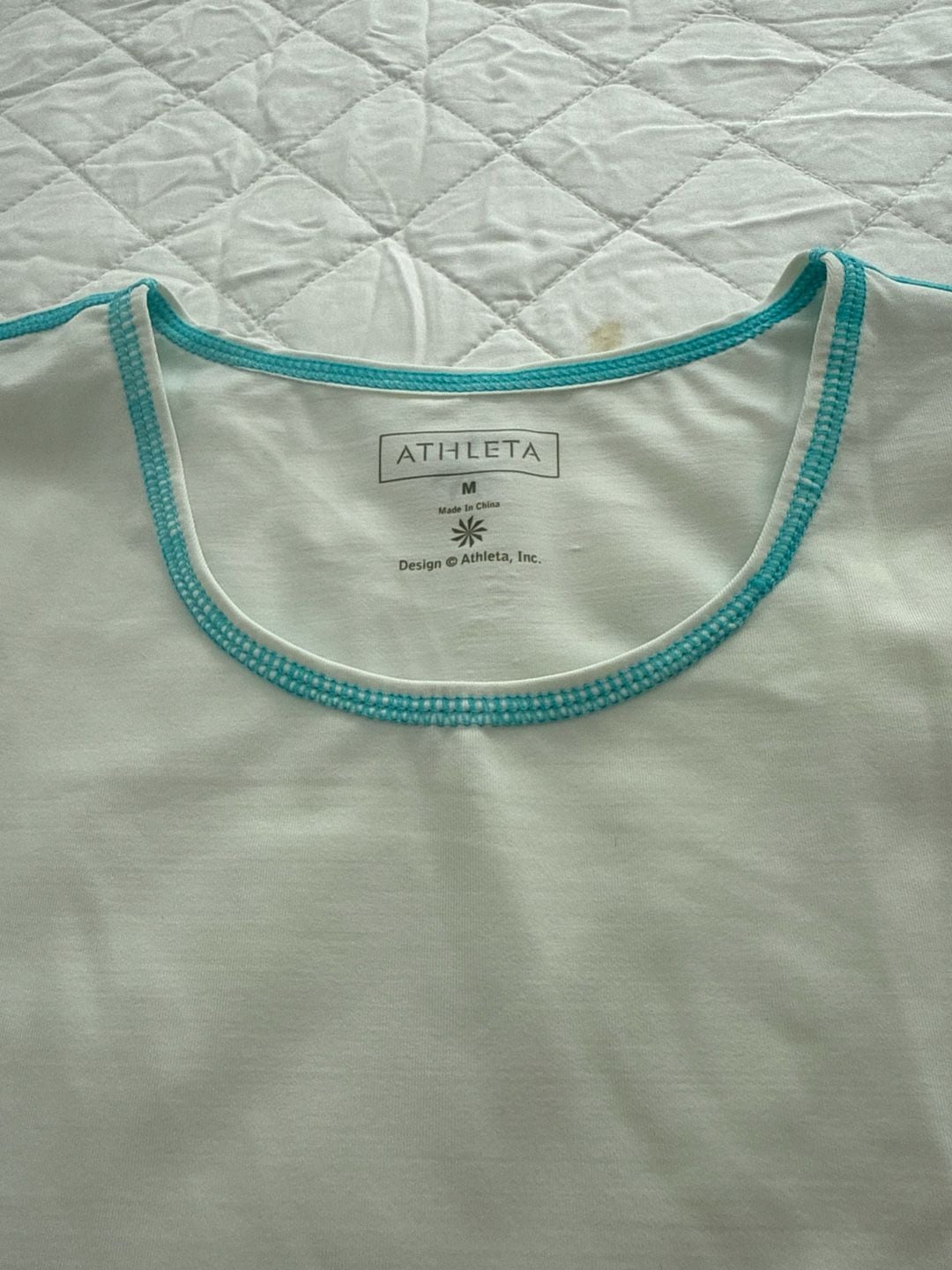 Athleta White Long Sleeve Contrast Stitch Kangaroo Pocket Top Size M 3