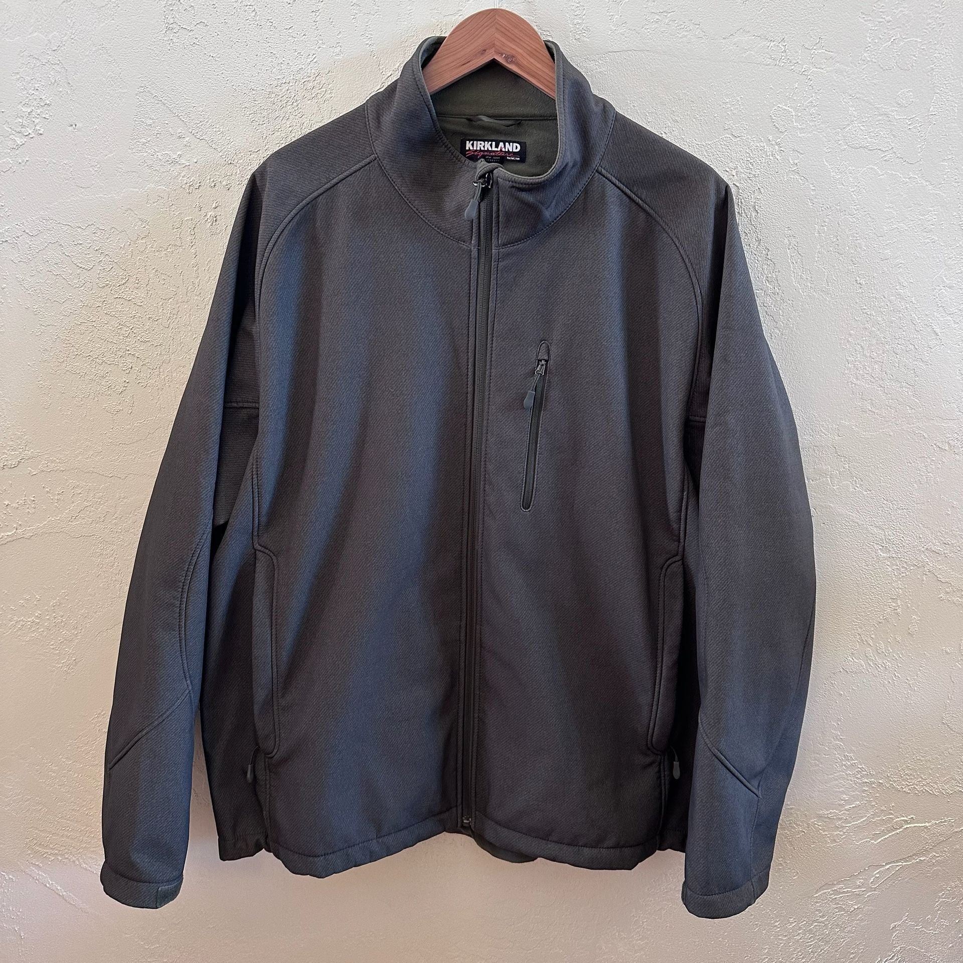 Kirkland Signature Men's Softshell Jacket XXL Gray Full Zip 2