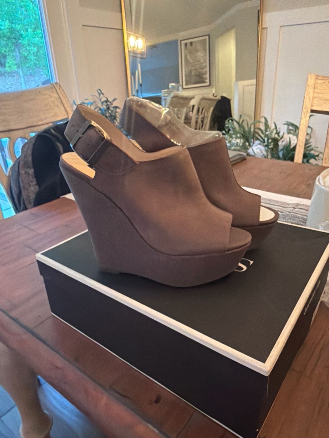 ShoeMint Kbell Grey Peep Toe Wedge Sandals Size 7 2