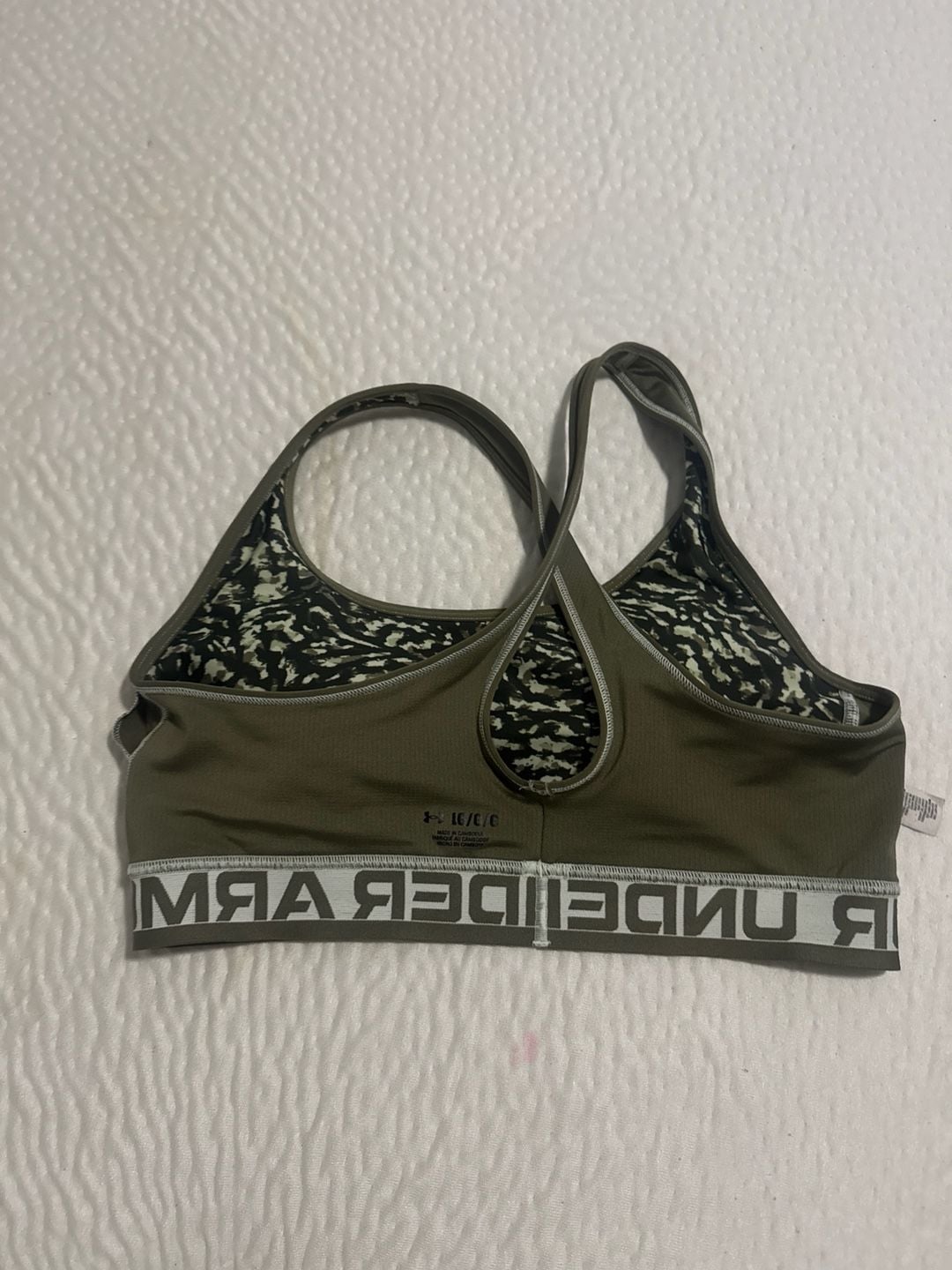 Under Armour Mid Keyhole Crossback Sports Bra Camo Print Size Large 4