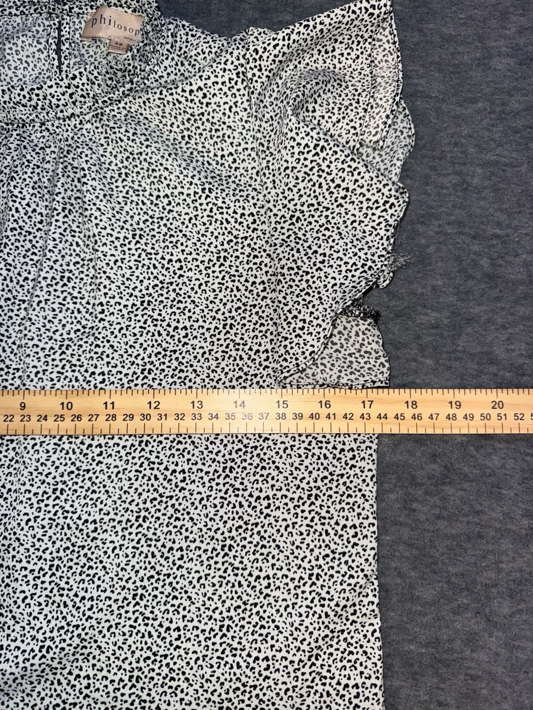 Philosophy Republic Clothing XS Leopard Print Ruffle Sleeve Mock Neck Top 4
