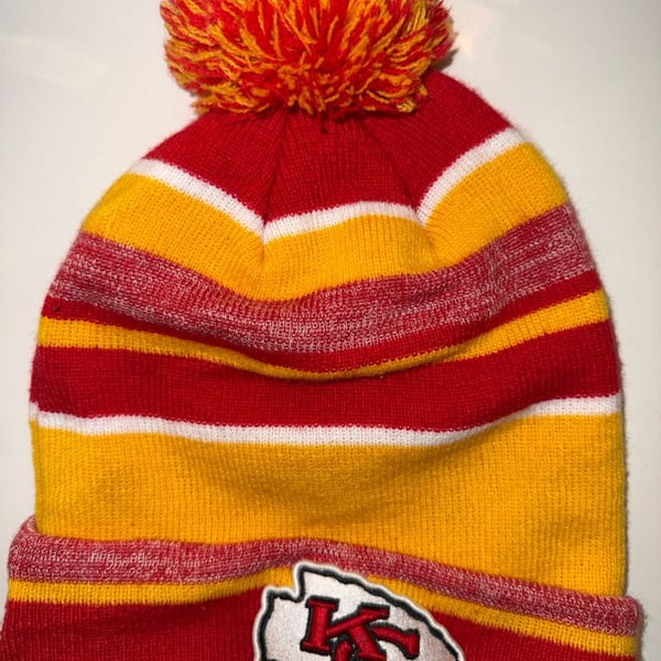 New Era Kansas City Chiefs Striped Pom Knit Beanie Hat One Size