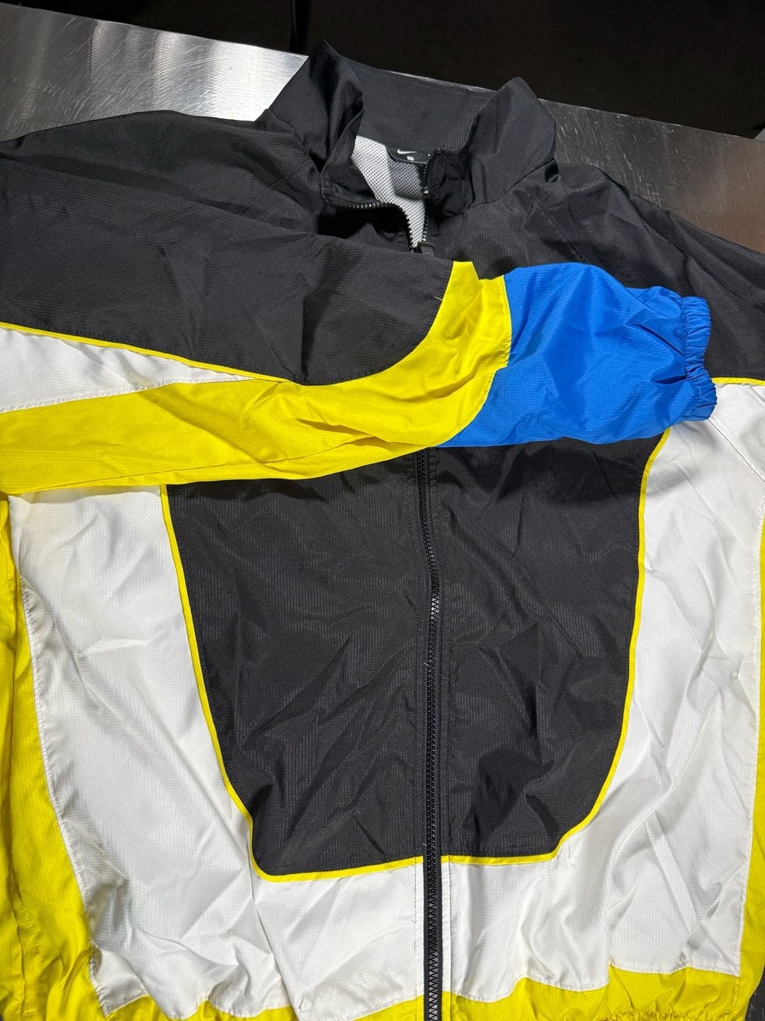 Nike Run Division Reflective Pinstripe Full-Zip Running Jacket 7