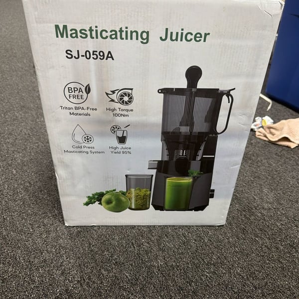 Canmou SJ-059A Cold Press Masticating Juicer with 5.3-Inch Large Feed Chute
