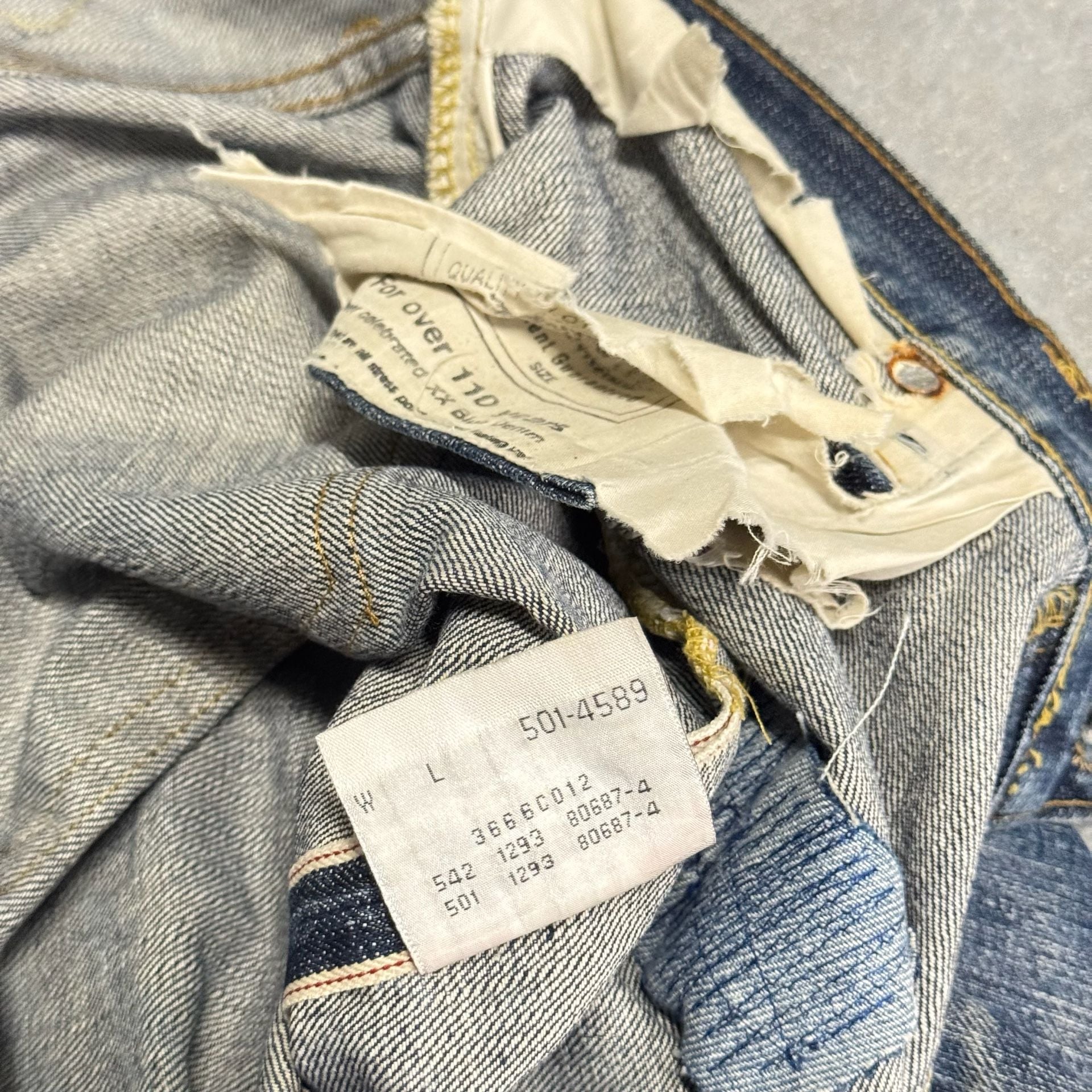 Vintage Levi's 501XX Selvedge Red Line Made in USA Jeans W36 L32 Honeycombs 10