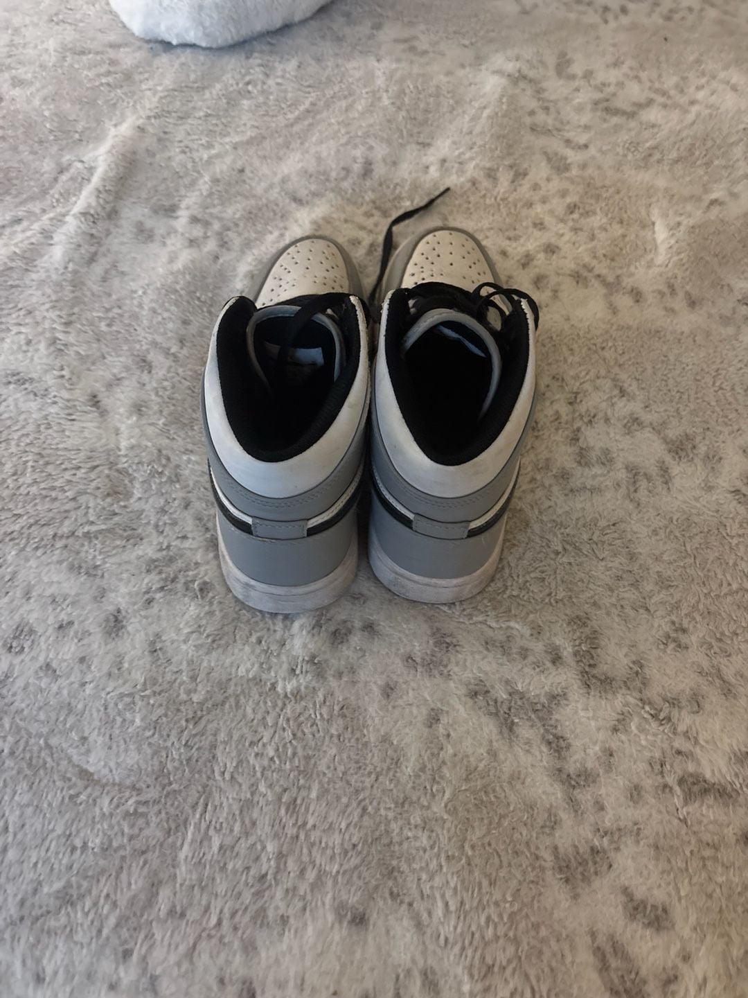 Jordan 1 Mid Light Smoke Grey Sneakers 5