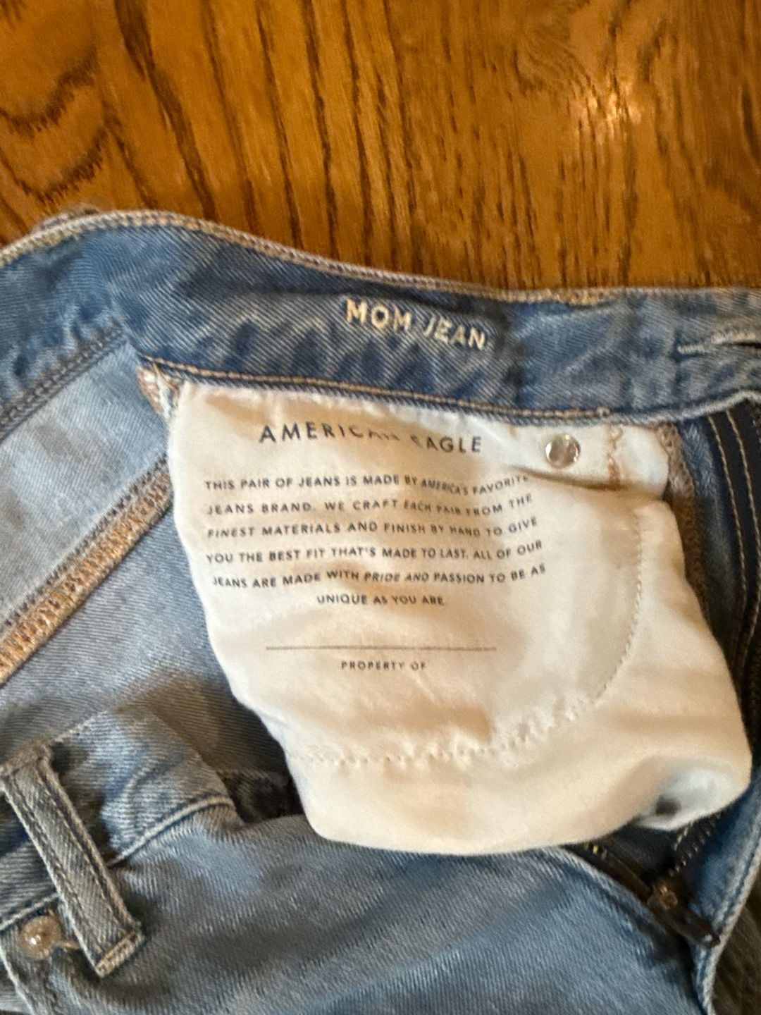 American Eagle Distressed Mom Jean Size 6 Regular 4