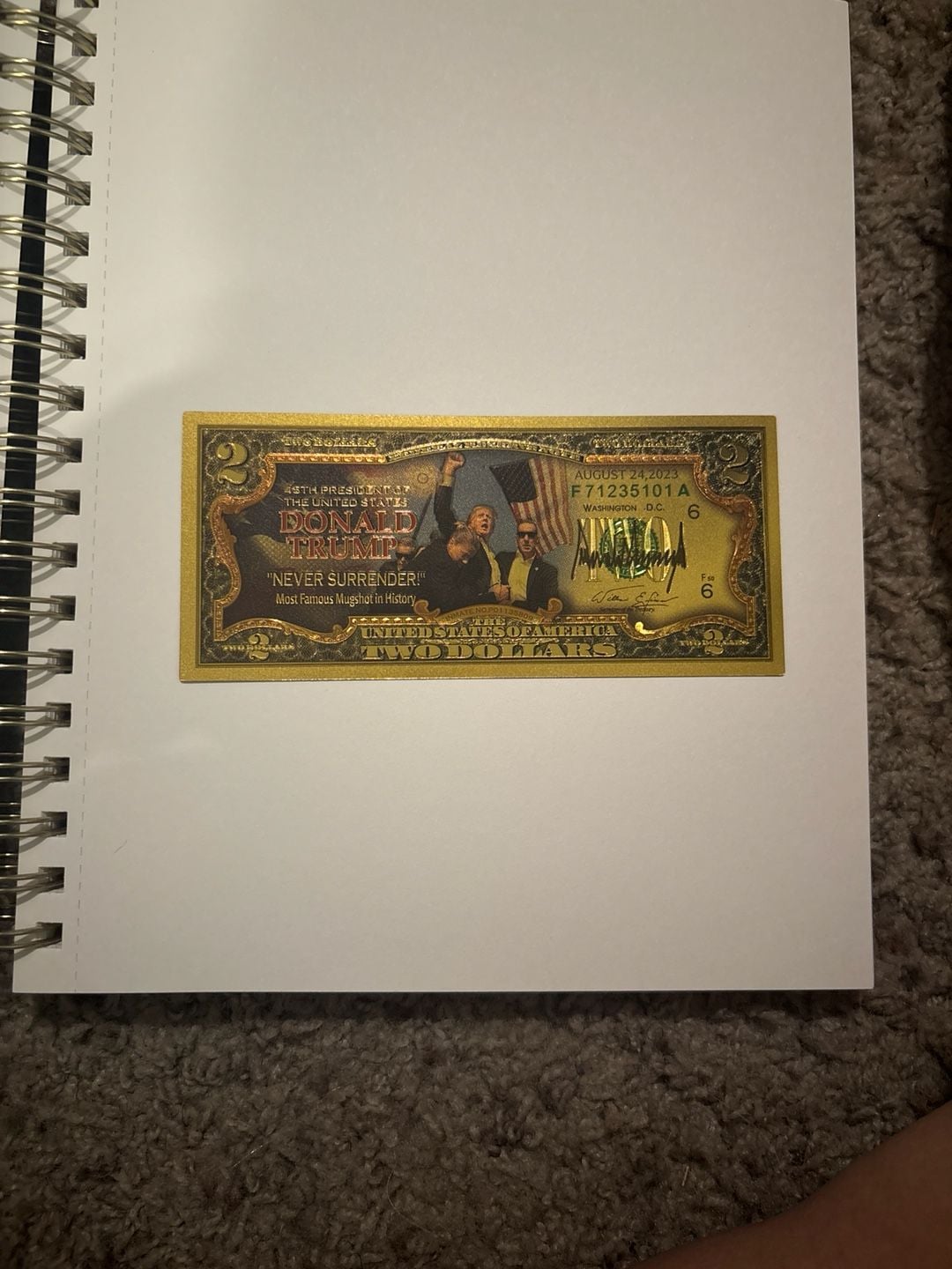 Donald Trump 'Never Surrender' Gold Foil Novelty $2 Bill Collectible Banknote 1