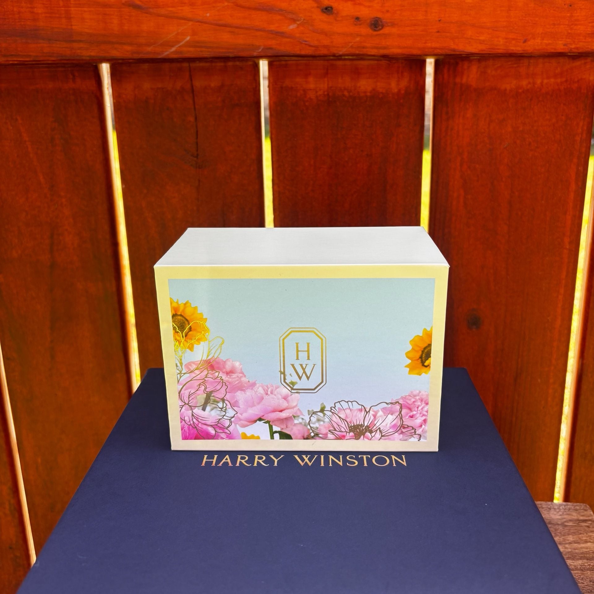 Harry Winston x MarieBelle Porcelain Teapot and Spring Blend Tea Gift Set 4
