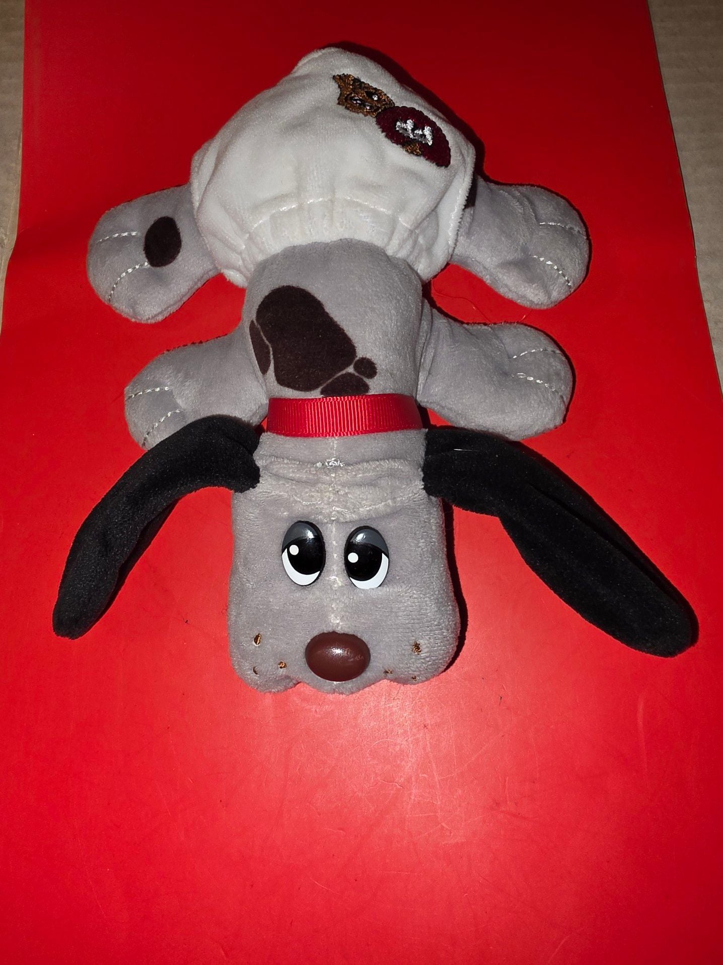 Plush pound puppy Hasbro 2