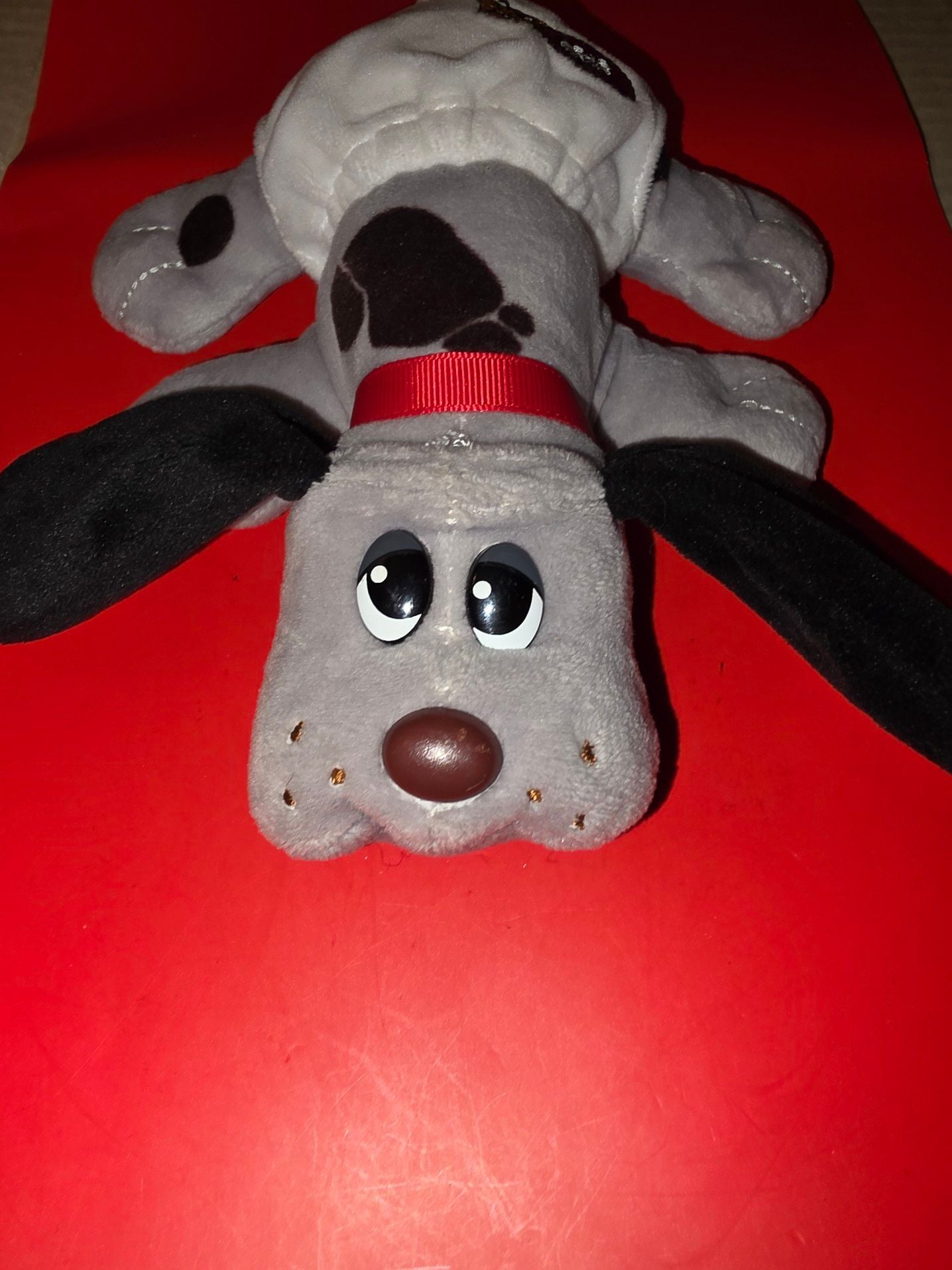 Plush pound puppy Hasbro 8