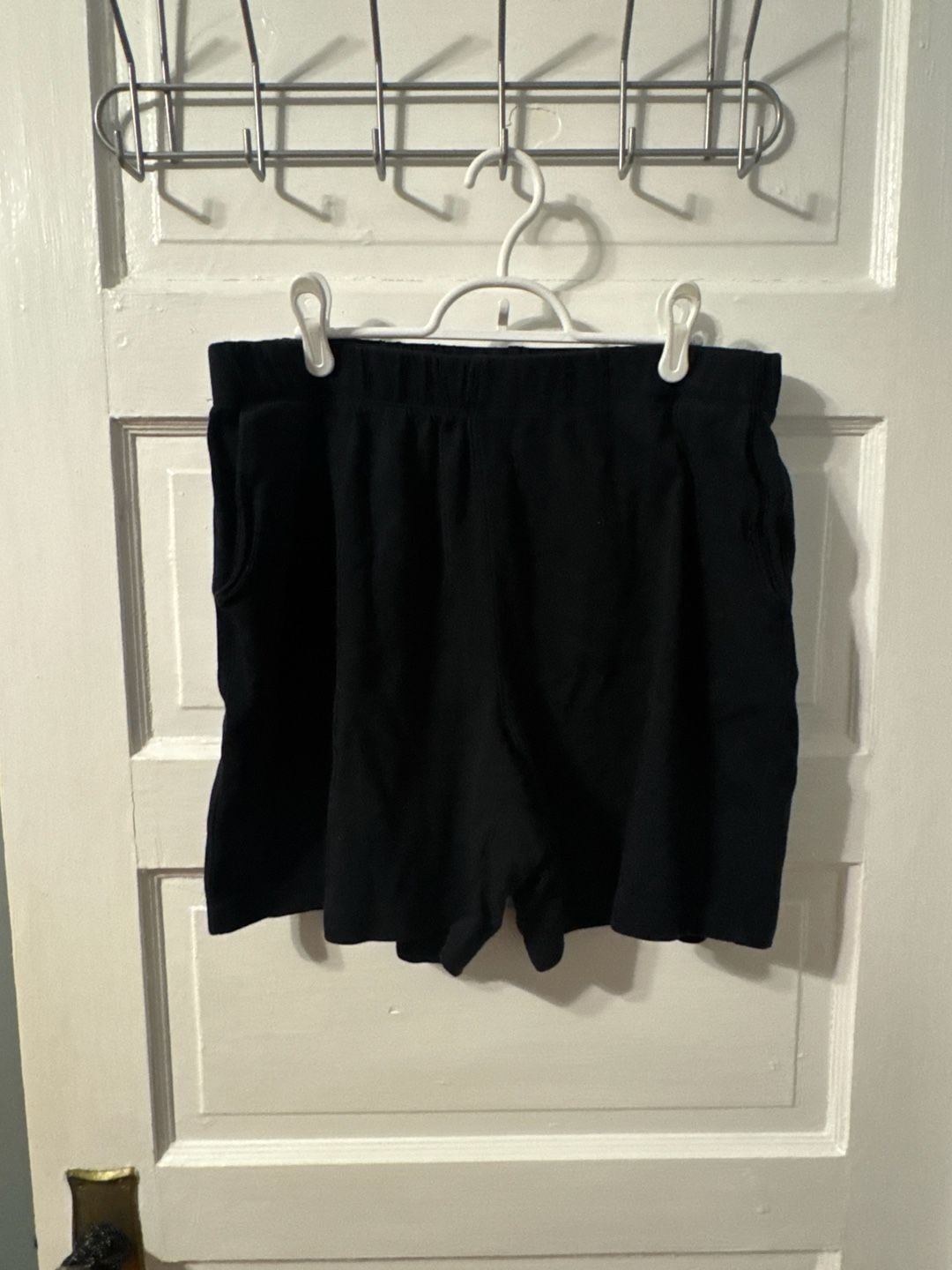 Lands' End Women's Black Elastic Waist Knit Shorts Size L/P 14-16 1