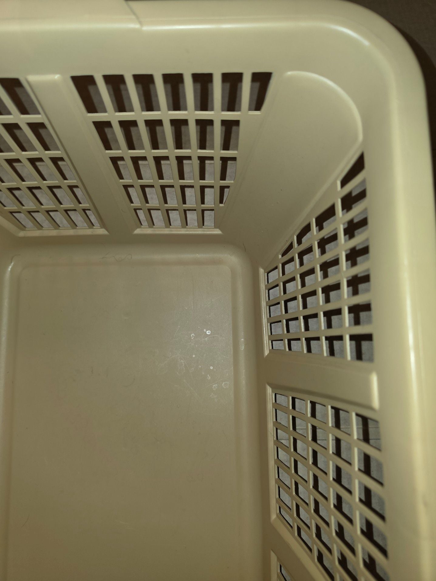 Vintage Rubbermaid No. 2965 Laundry Basket Almond Beige – USA 3