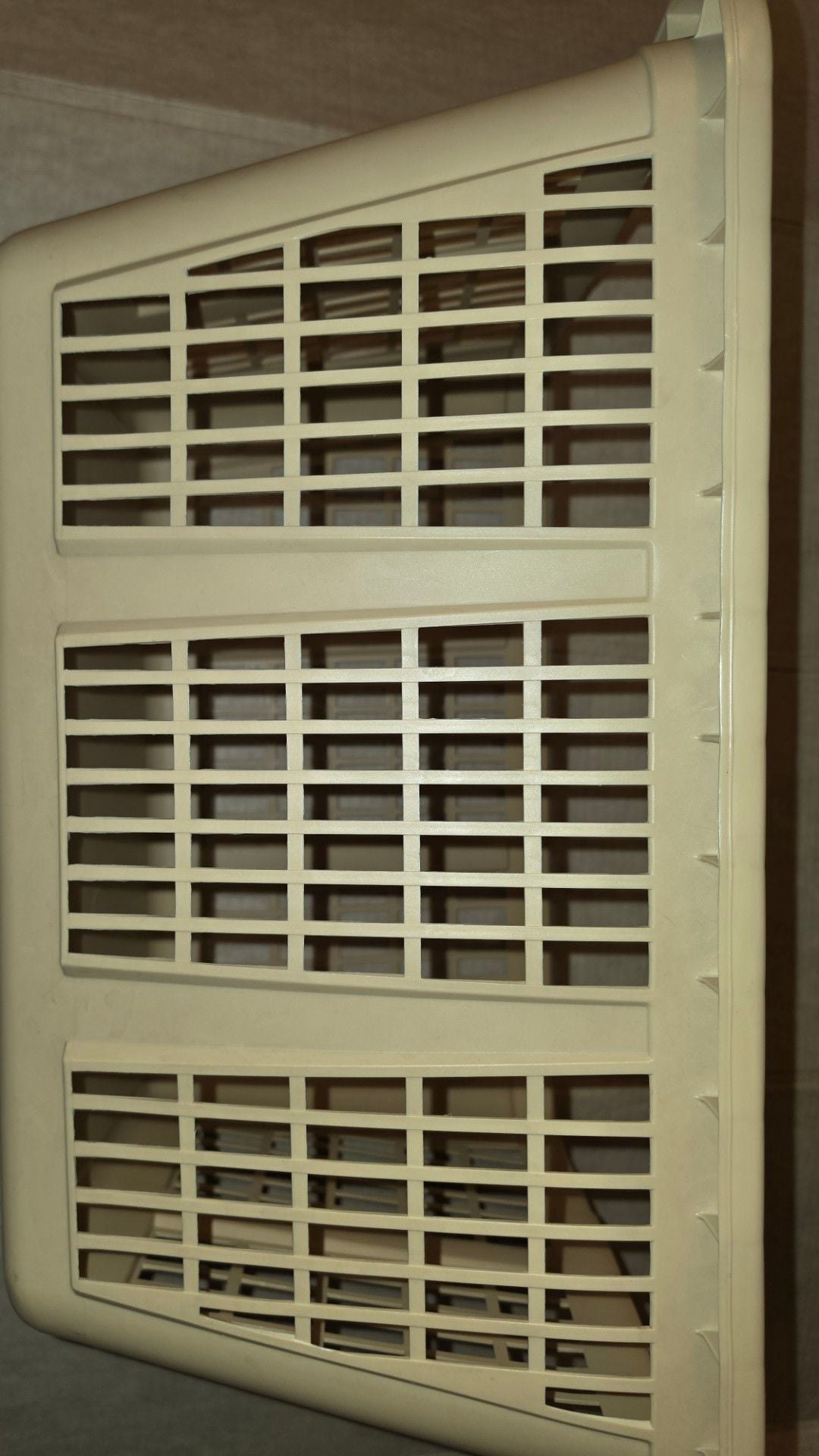 Vintage Rubbermaid No. 2965 Laundry Basket Almond Beige – USA 20