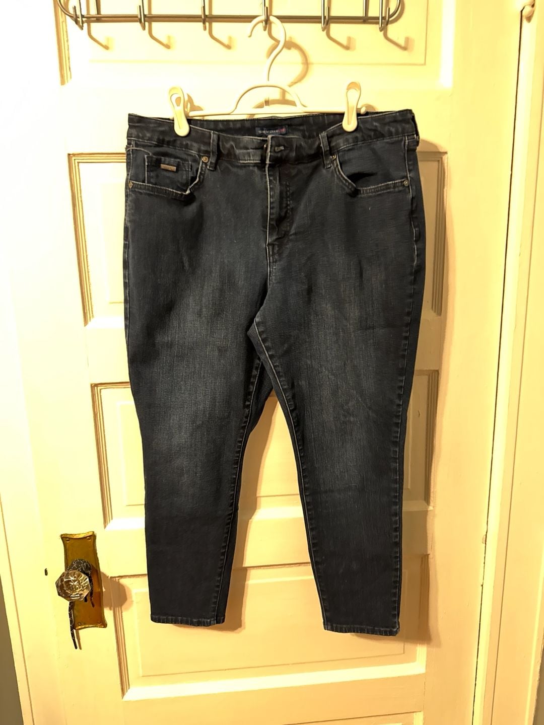 Isaac Mizrahi Live! Dark Wash Seamed Back Ankle Jeans Size 16P 2
