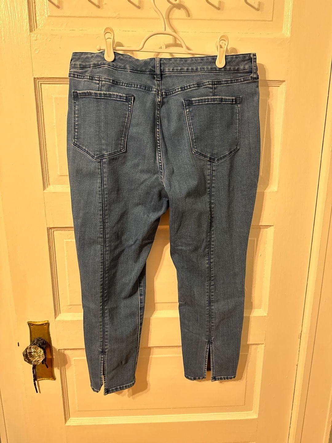 Isaac Mizrahi Live! True Denim Back Seam Ankle Jeans with Slit Size 16P 4
