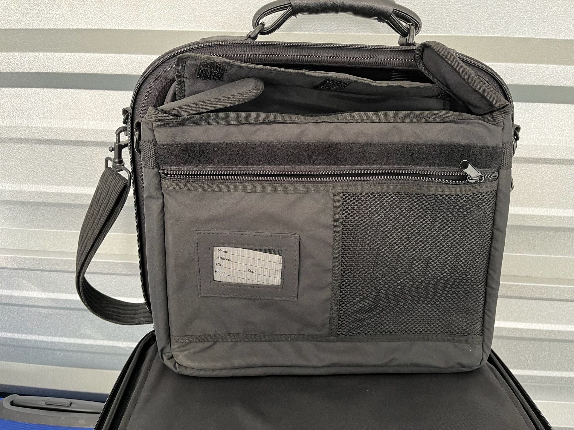 Dell Black Nylon Laptop Carrying Case Messenger Bag with Shoulder Strap 2