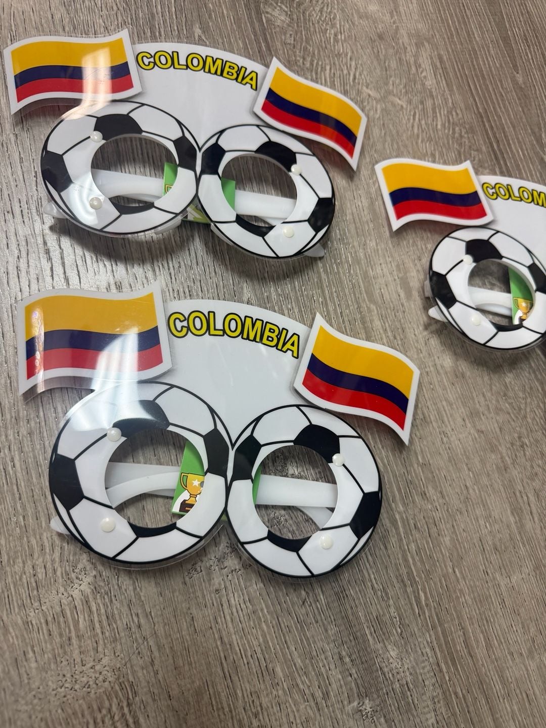 Colombia Soccer Fan Novelty Glasses - Set of 1 5