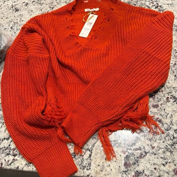 IMMODEL Distressed V-Neck Chunky Knit Sweater Orange Size S