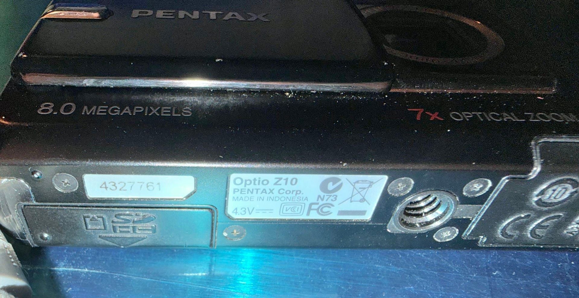 Pentax Optio Z10 8.0MP Digital Camera 7x Optical Zoom Black 3