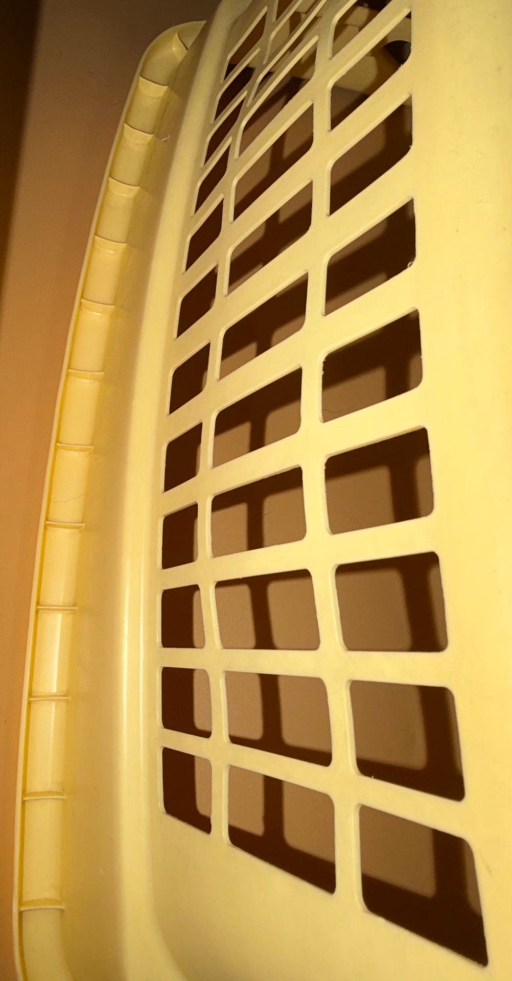 Vintage Rubbermaid Laundry Basket Creme No. 2874 Rectangular Retro GUC! 11