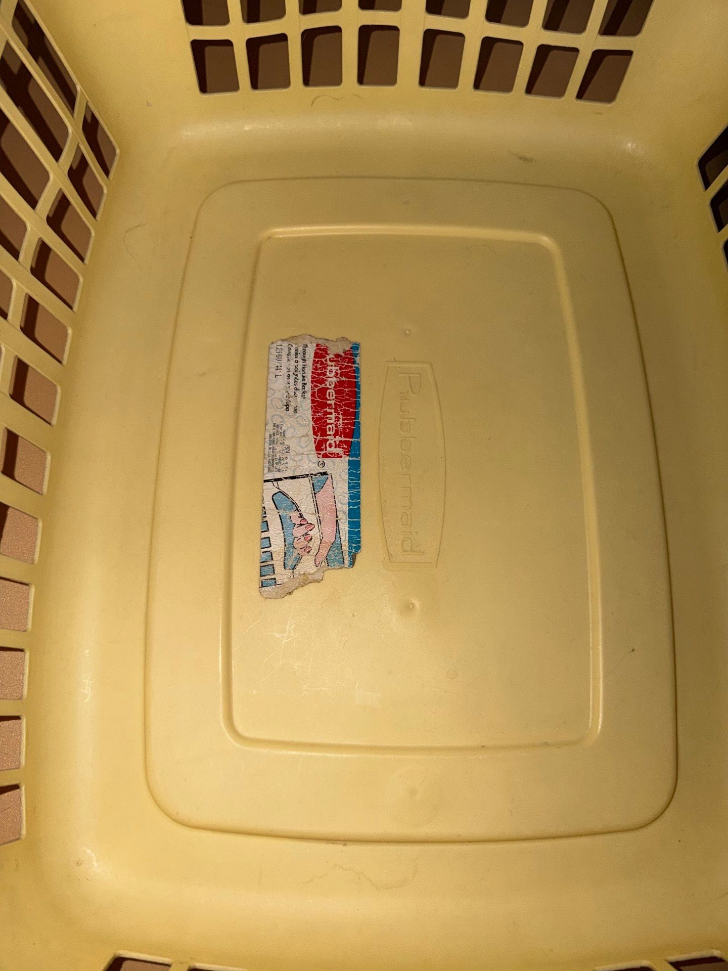 Vintage Rubbermaid Laundry Basket Creme No. 2874 Rectangular Retro GUC! 12