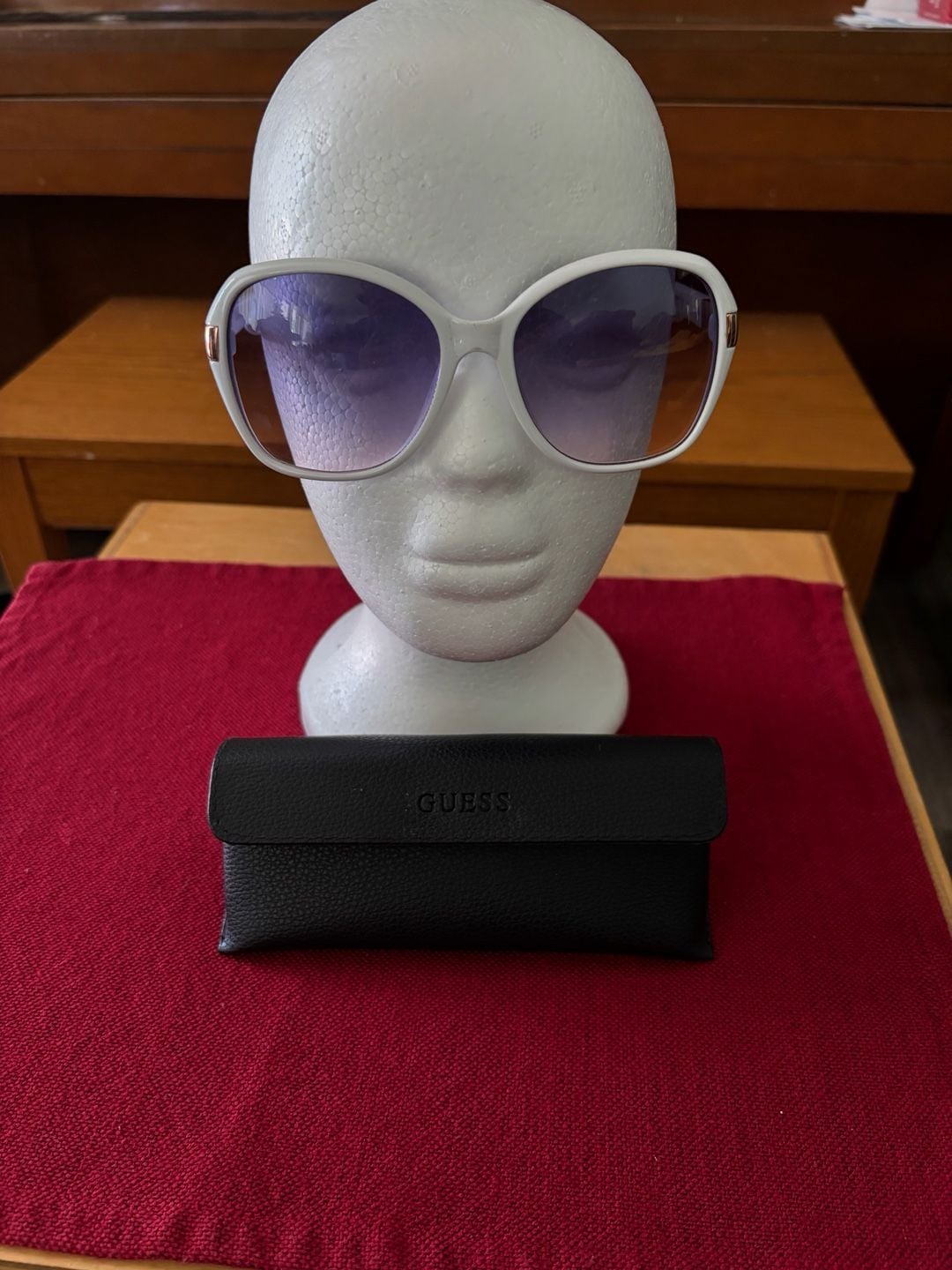 Guess GF0371 21T White Square Sunglasses 57-17 135 with Case 4