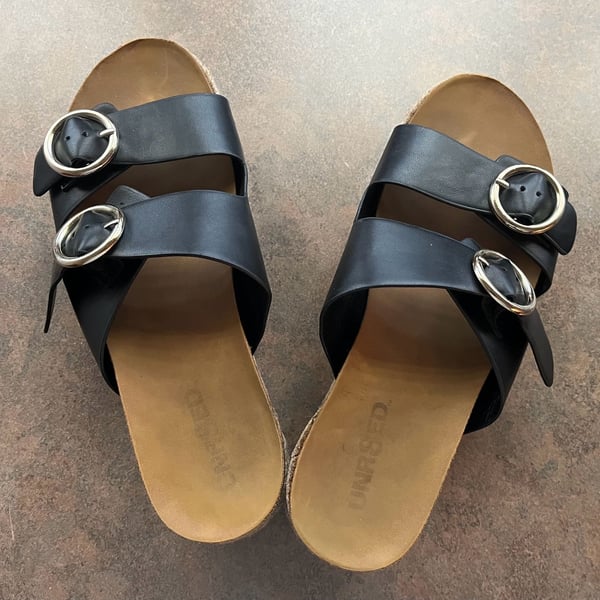 UNR8ED Women's Black Double Buckle Platform Espadrille Slide Sandals