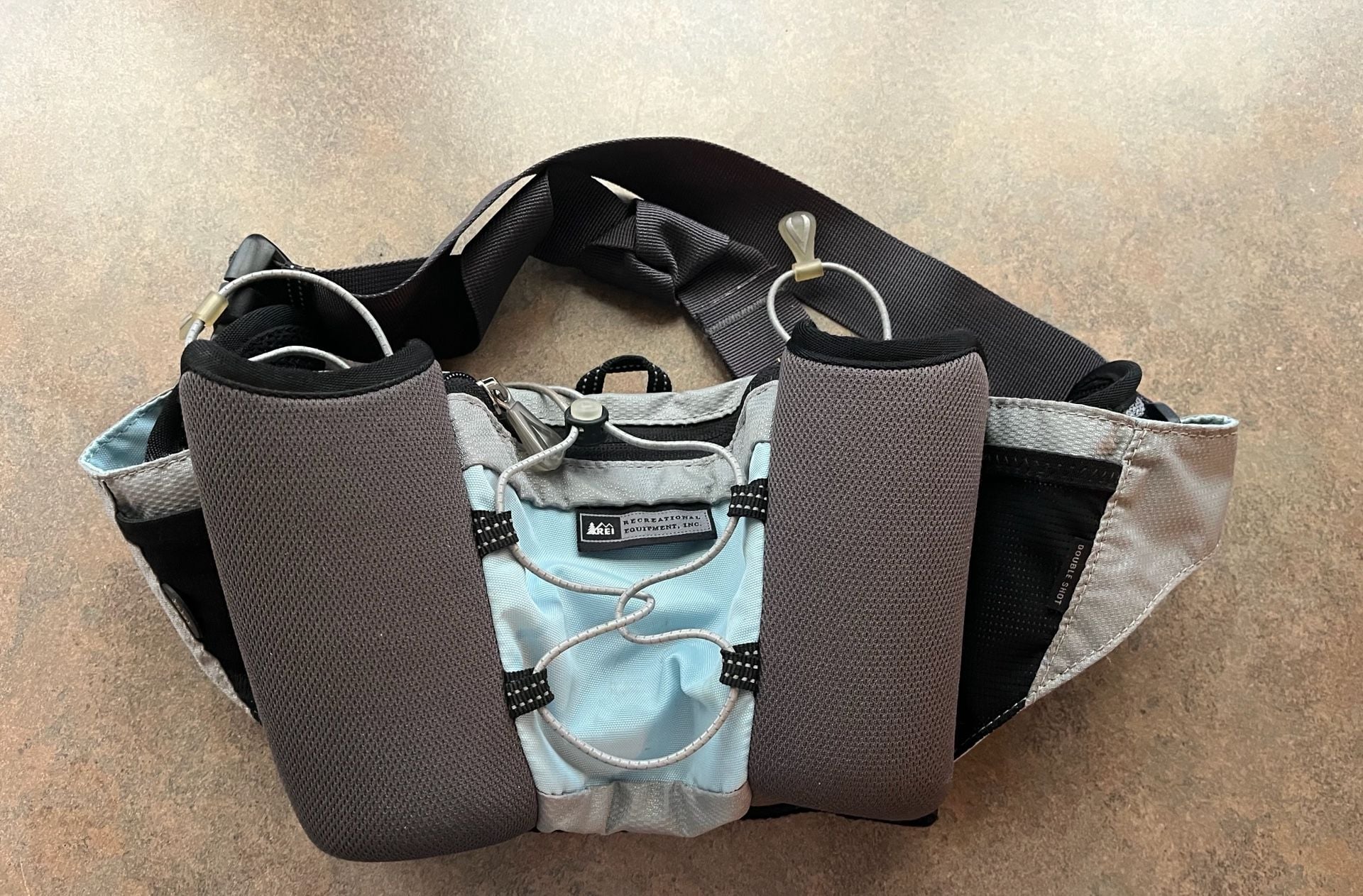 REI Double Shot Hydration Waist Pack 1