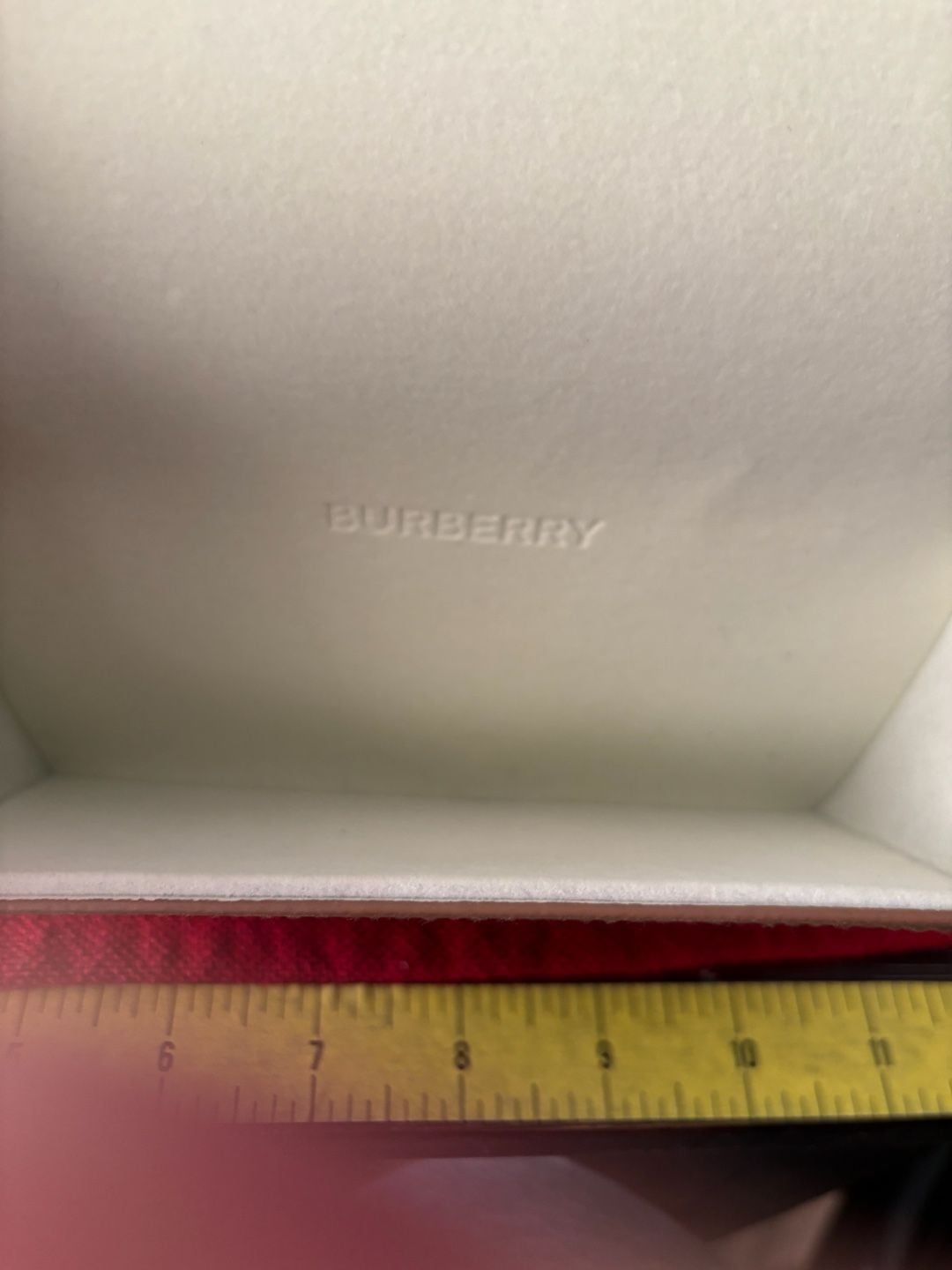 Burberry London England Eyeglasses Sunglass Case Tan Magnetic Close Soft Leather 11