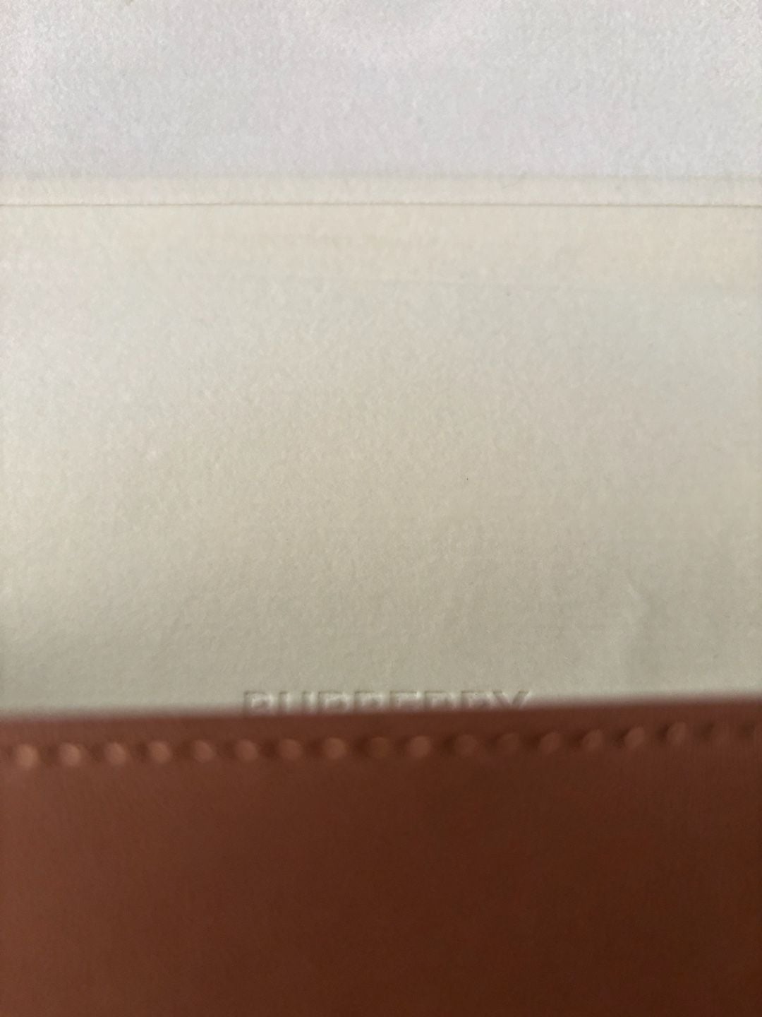 Burberry London England Eyeglasses Sunglass Case Tan Magnetic Close Soft Leather 12