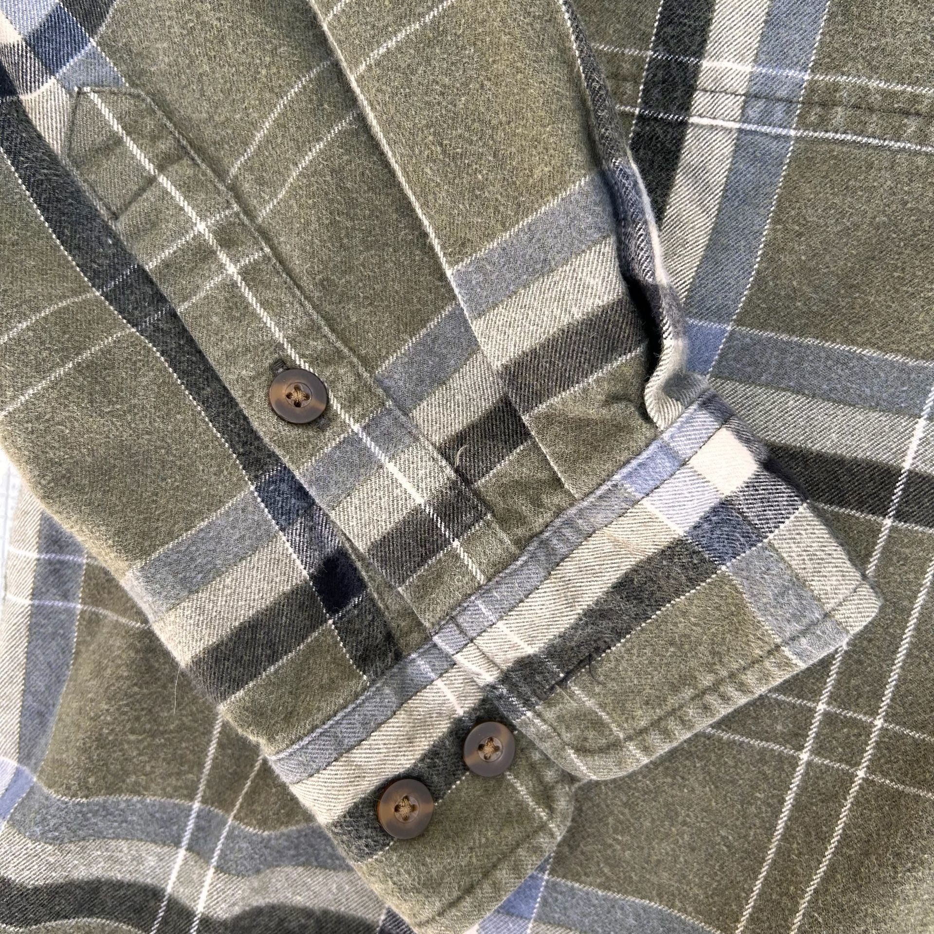 Carhartt Plaid Flannel Long Sleeve Button Down Shirt Size L 4