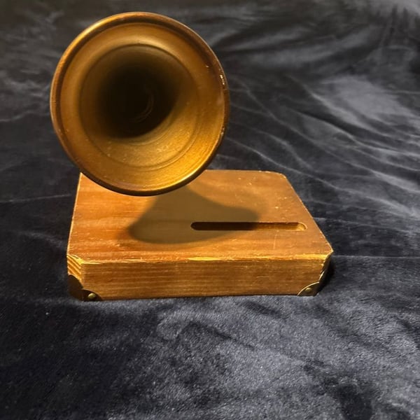 Handcrafted Wooden Acoustic Phone Amplifier with Brass Corners