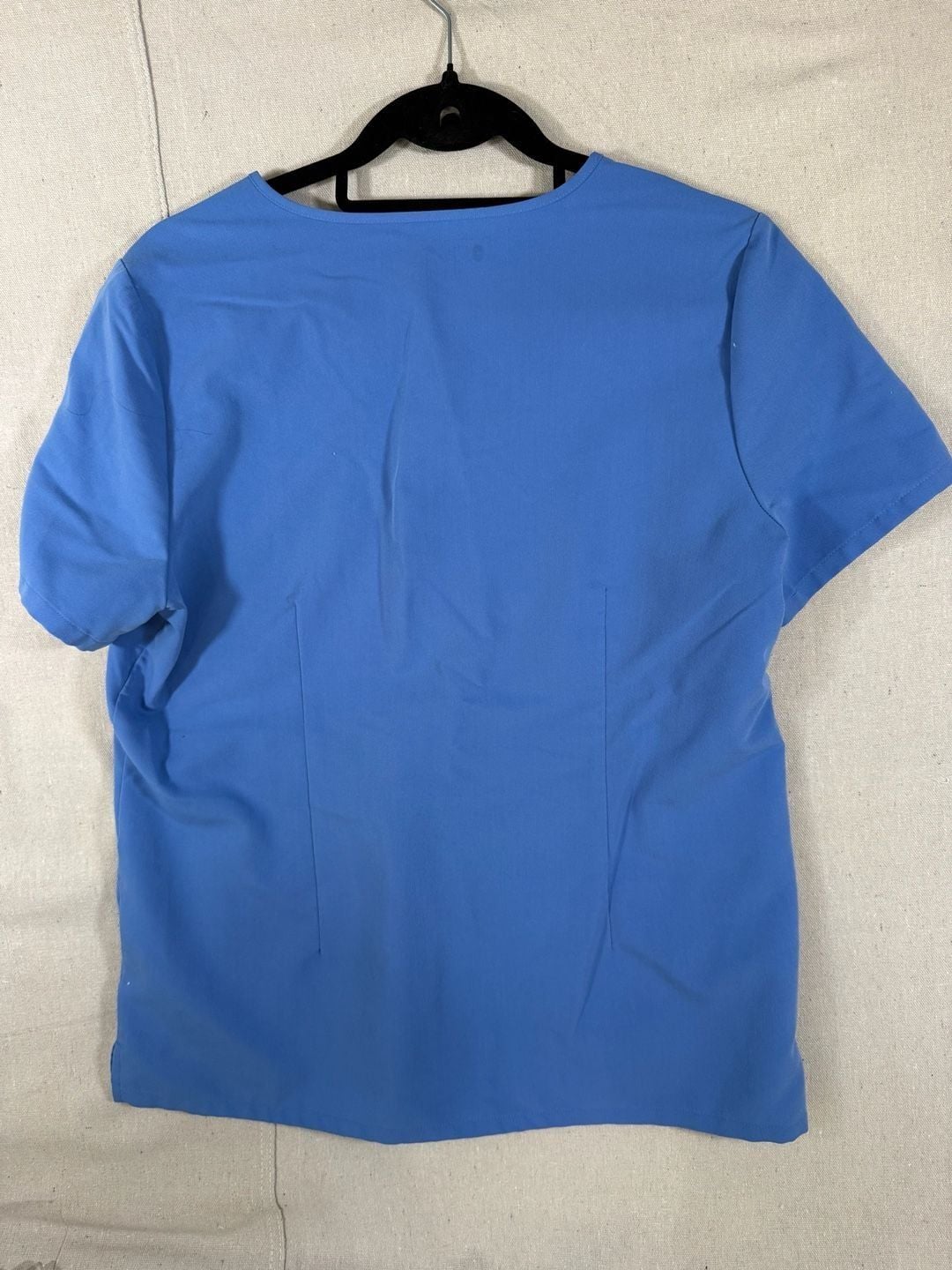 FIGS Technical Collection Casma V-Neck Scrub Top 3