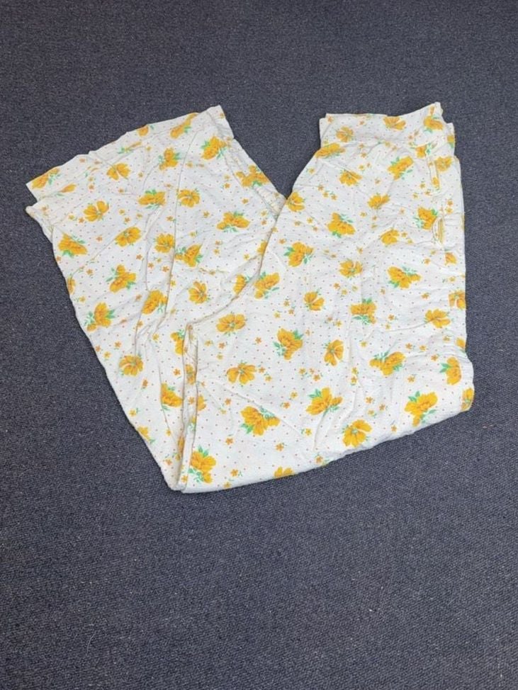Vintage Yellow Floral Button Down Pajama Set Two Piece Sleepwear Medium 9