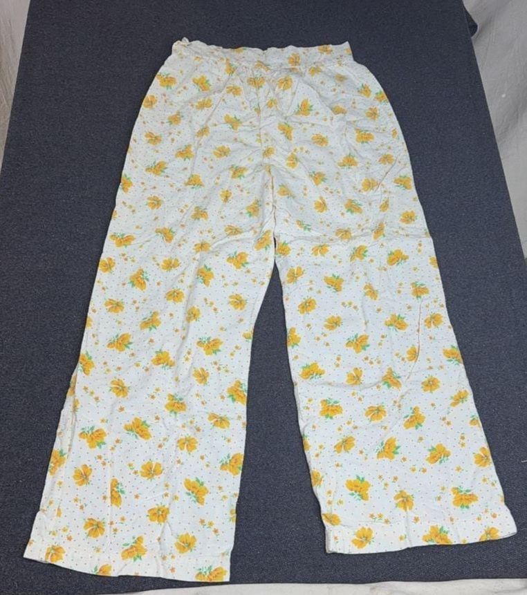 Vintage Yellow Floral Button Down Pajama Set Two Piece Sleepwear Medium 12