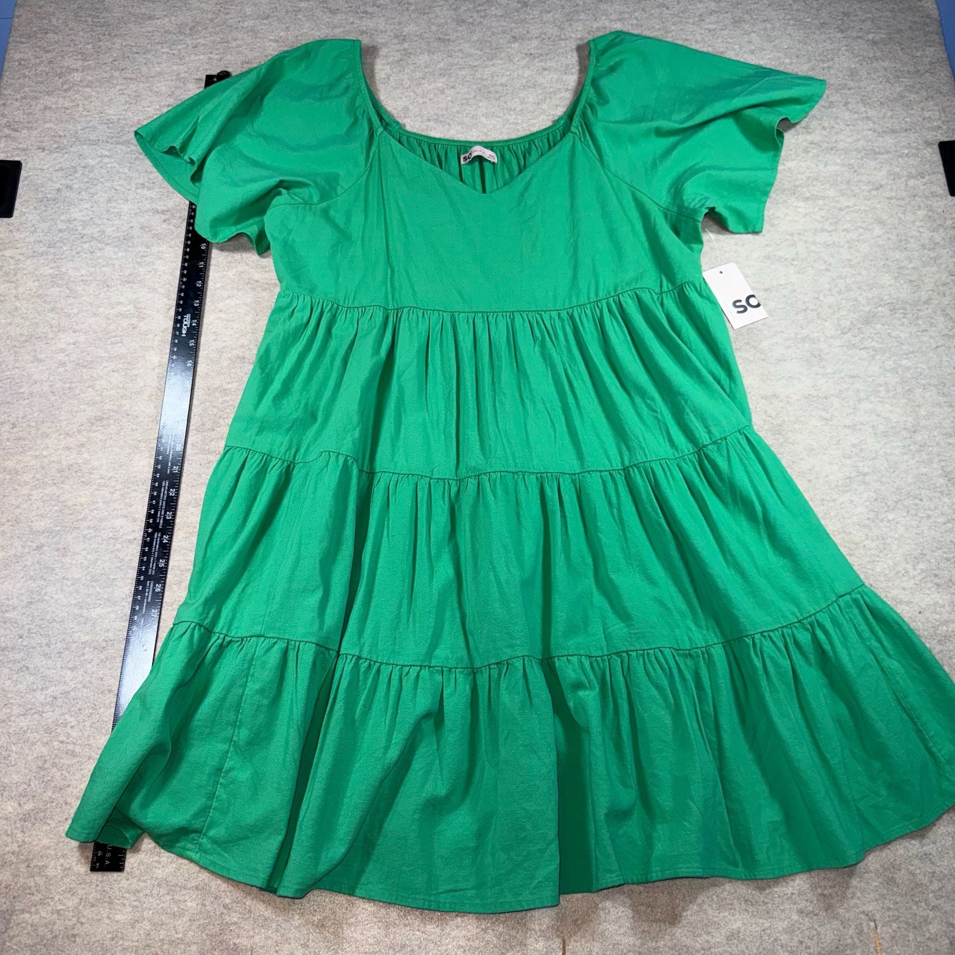 Juniors' Plus Size SO Flutter Sleeve Tiered Mini Dress in Green 3