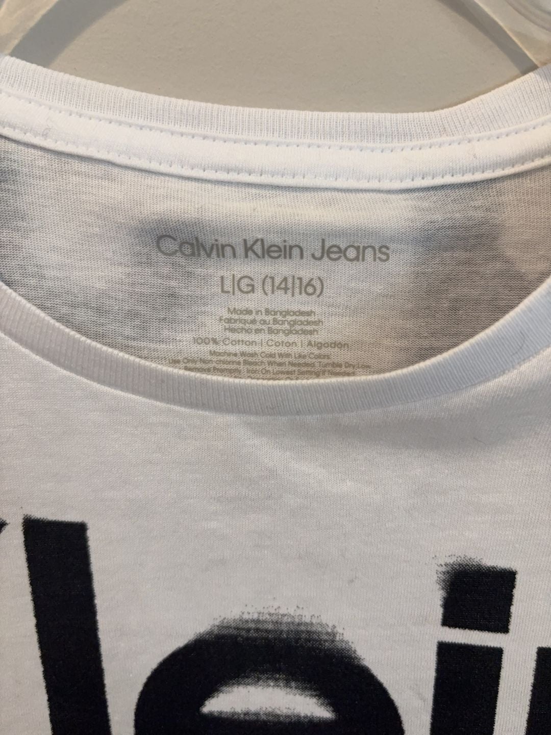 Calvin Klein Boys' Short Sleeve Graphic Crew Neck. Size L, 14/16 4