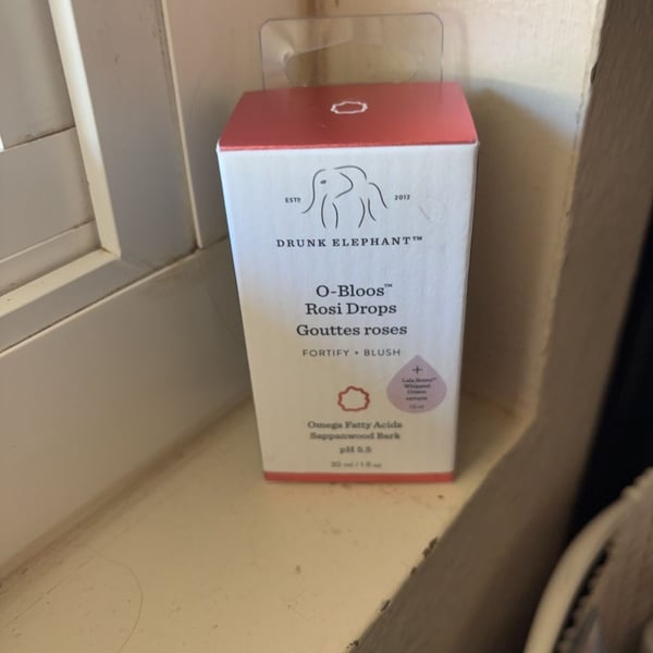 Drunk ElephantO-Bloos Rosi Drops omega-rich serum that adds a rosy allover flush