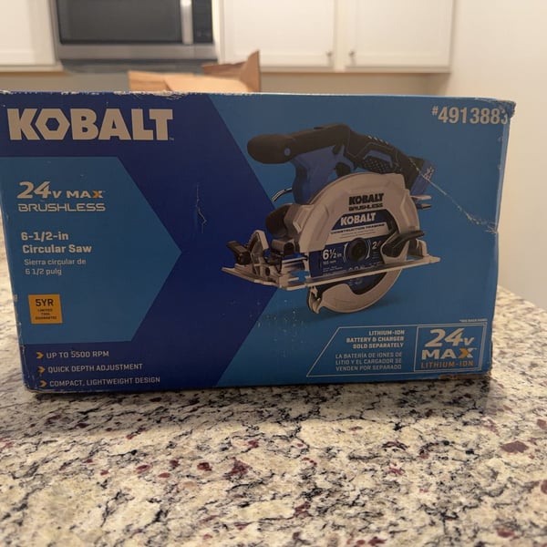 Kobalt 24-Volt Max 6-1/2-in Brushless Cordless Circular Saw KCS 124B-03